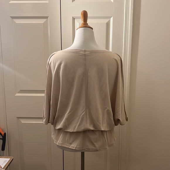 Prologue Woman’s top - Picture 3 of 5